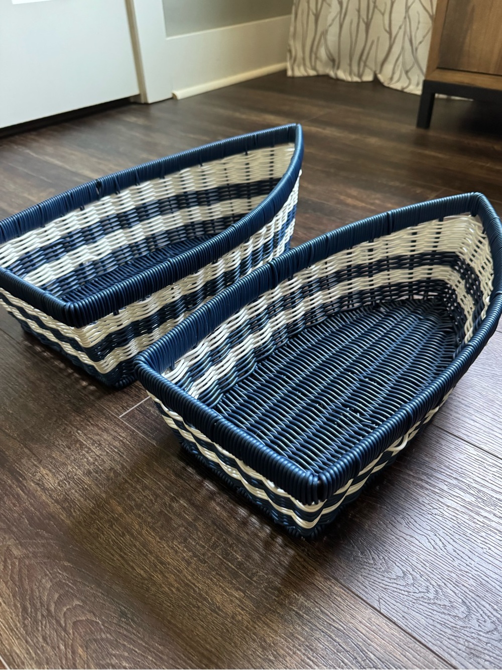 2 pc Set Ciroa Canoe Shaped Resin Nesting Baskets